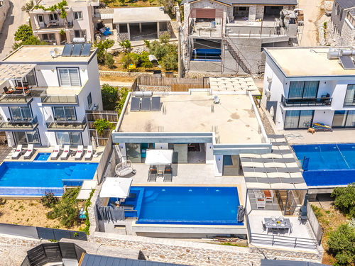 gece  -  Kasım
  | Kalkan Akbel’de Deniz Manzaralı, Jakuzili ve Saunalı Balayı Villası | 4 Kişilik Özel Tatil